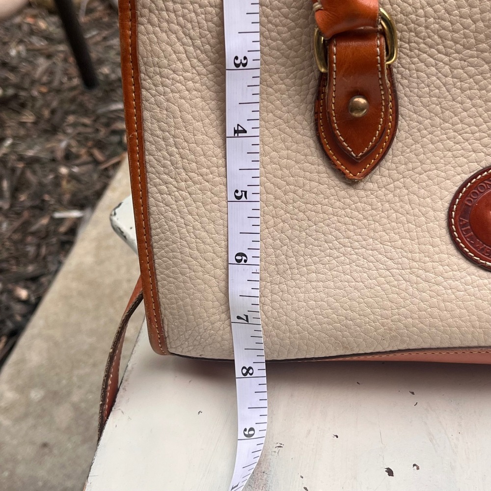 Vintage Dooney Bourke AWL Bone Tan Leather Satchel Crossbody USA Made Bag - Picture 11 of 13